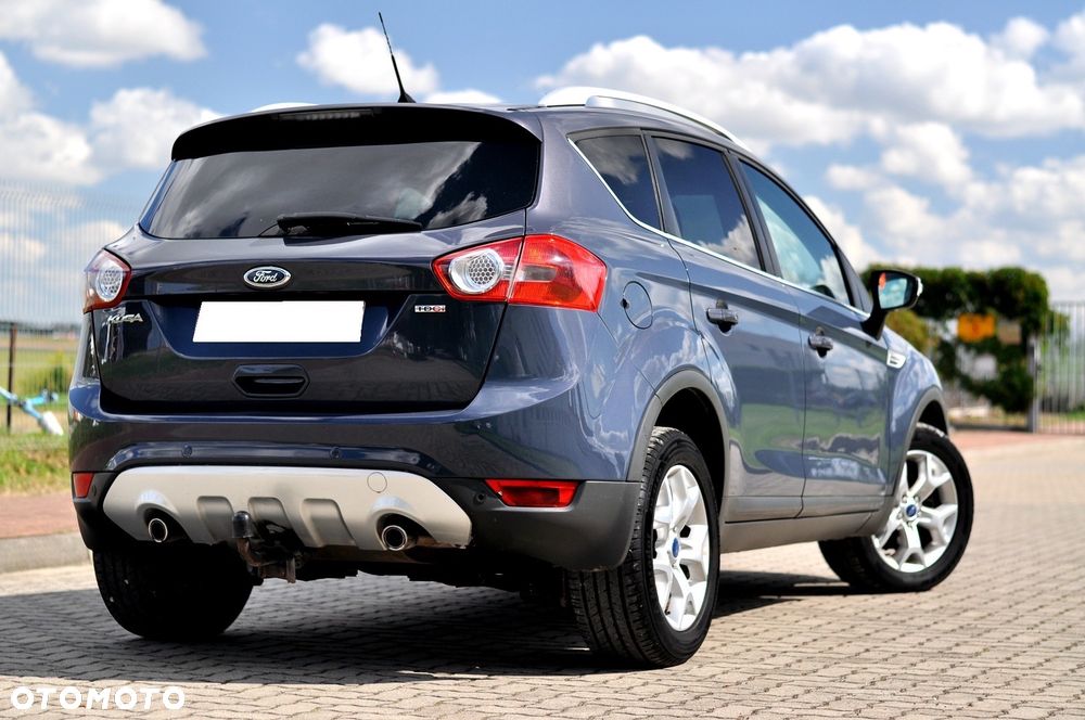 Ford Kuga 2.0 TDCi 2x4 Titanium - 10