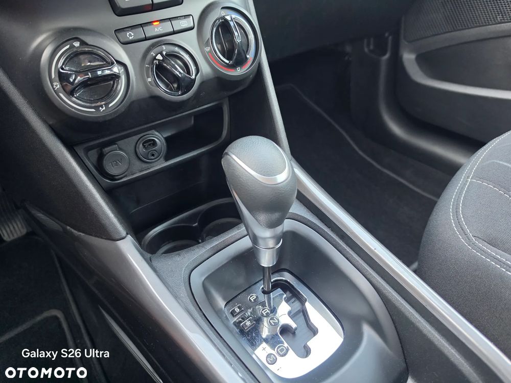 Peugeot 2008 1.2 Pure Tech Active S&S EAT6 - 36