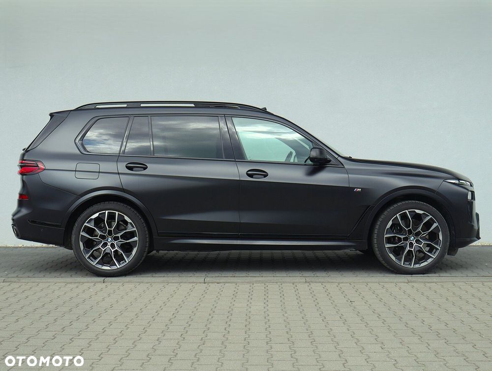 BMW X7 - 29