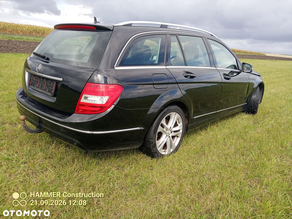 Mercedes-Benz Klasa C 200 CDI BlueEff Avantgarde - 4
