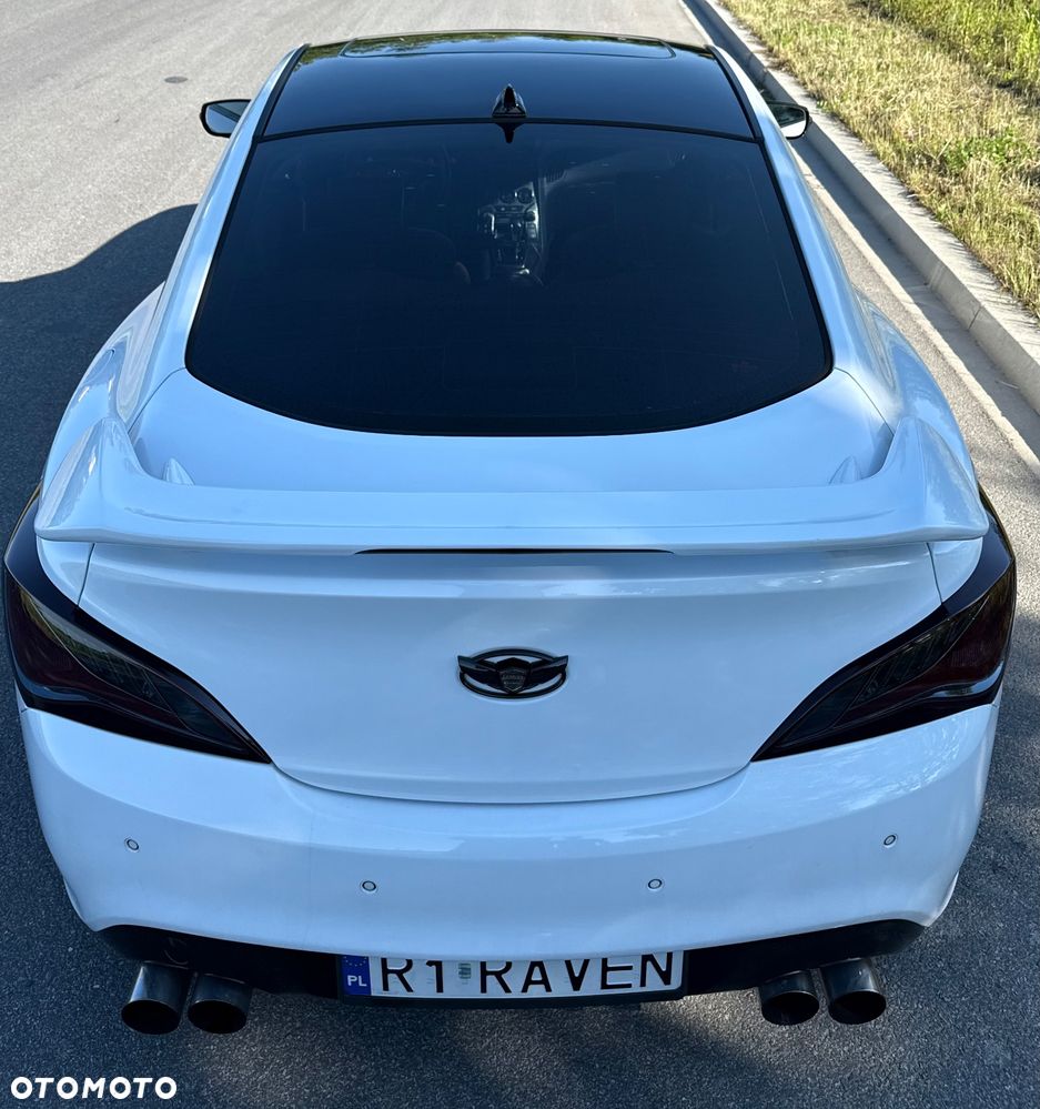 Hyundai Genesis Coupe 3.8 V6 Executive - 33