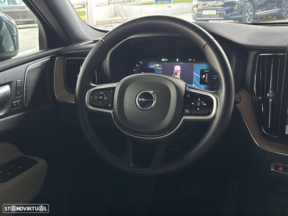 Volvo XC 60 2.0 T6 PHEV Plus Bright AWD - 12