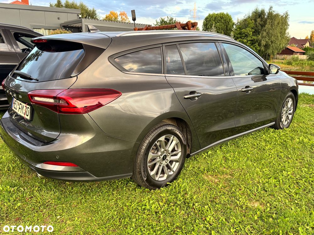 Ford Focus - 22