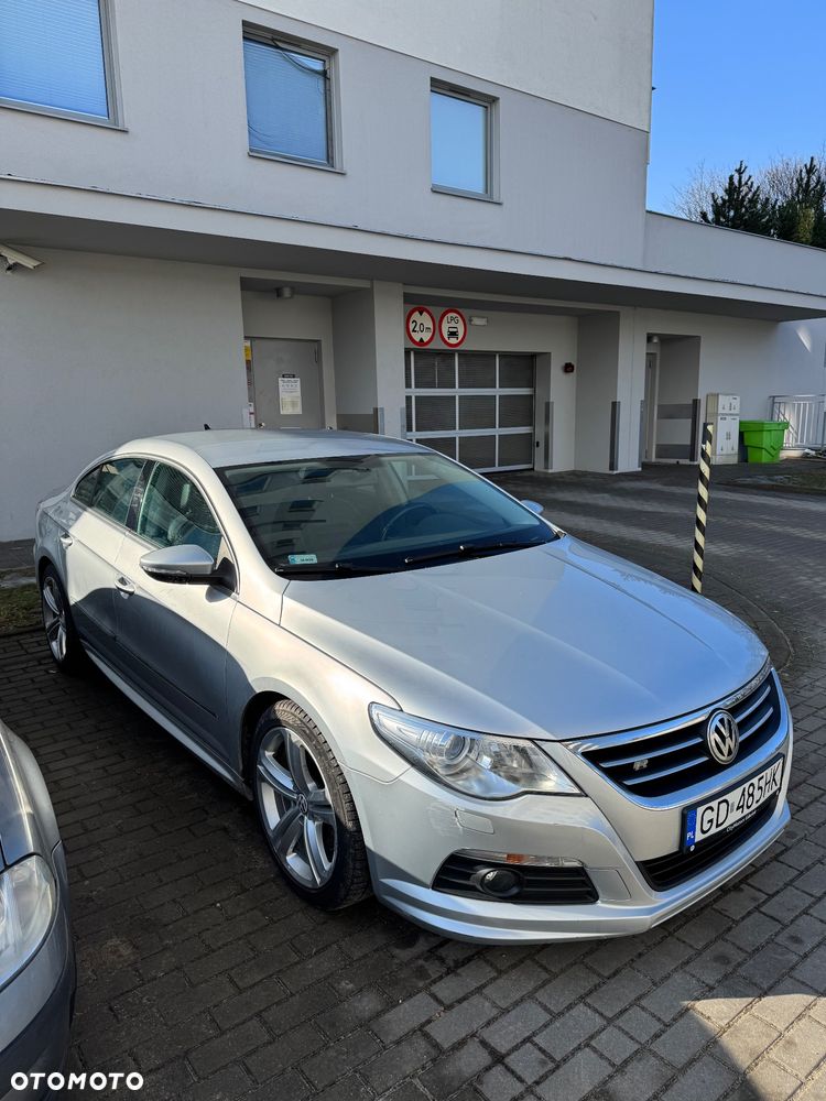 Volkswagen Passat 2.0 TSI Automatik R-Line Edition - 1