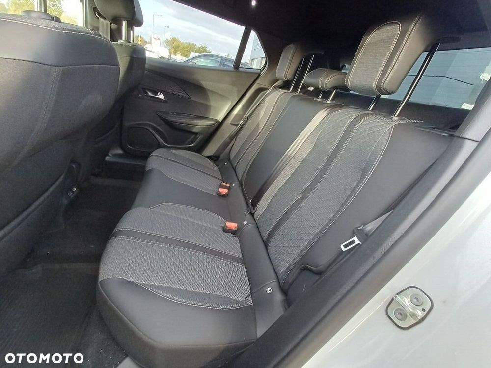 Peugeot 2008 - 30