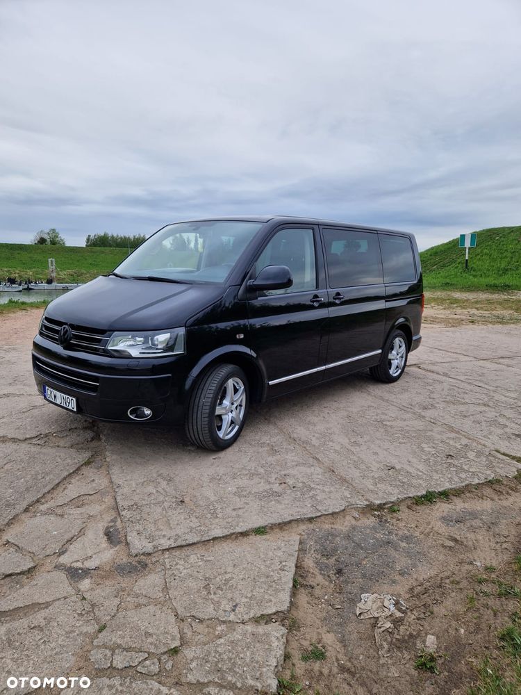Volkswagen Multivan - 1
