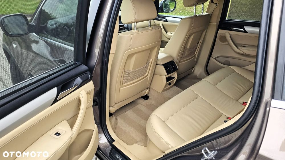 BMW X3 xDrive20d - 17