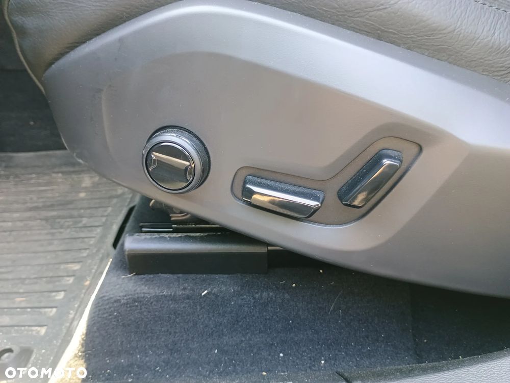 Volvo XC 60 B6 B AWD Geartronic Inscription - 11