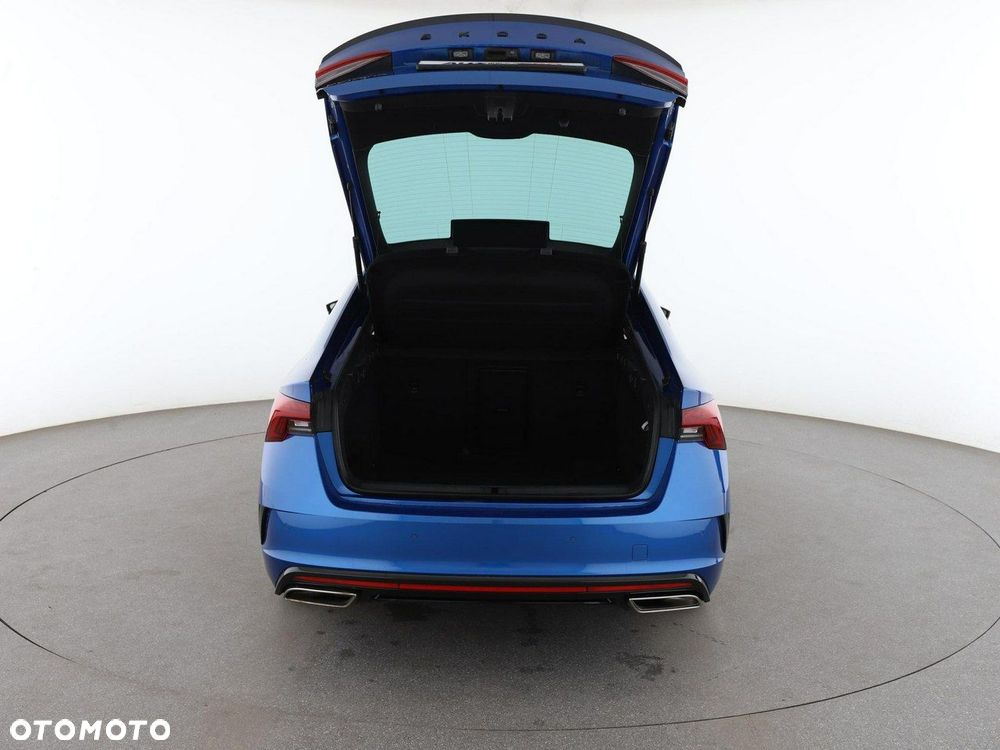 Skoda Octavia 2.0 TDI DSG RS - 19