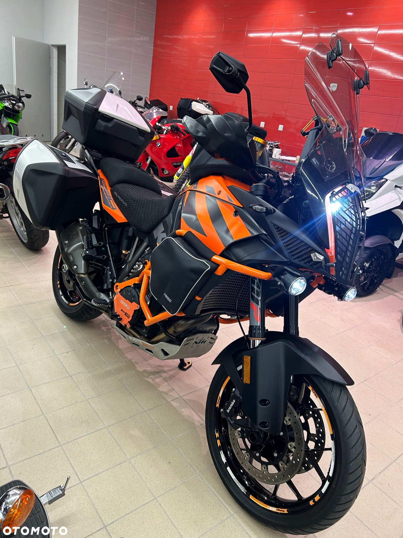 KTM Adventure - 35