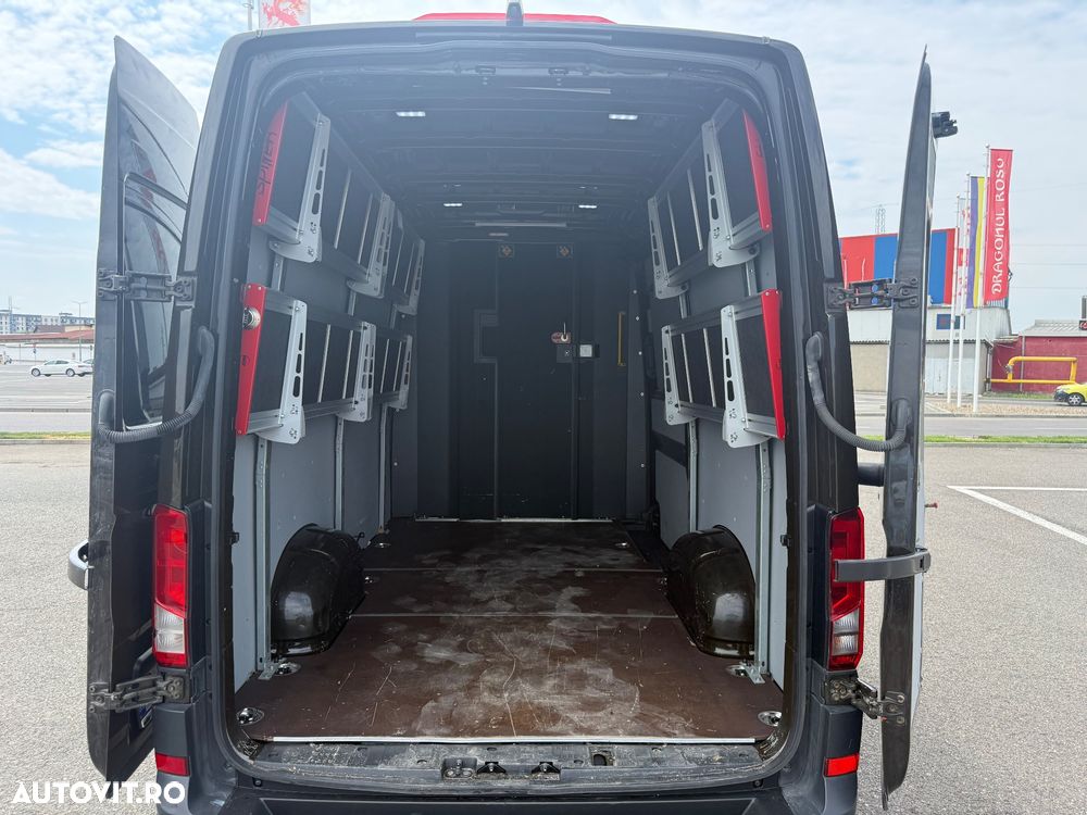 Volkswagen Crafter 3.5 CD Sasiu L4 FWD 103kW - 17