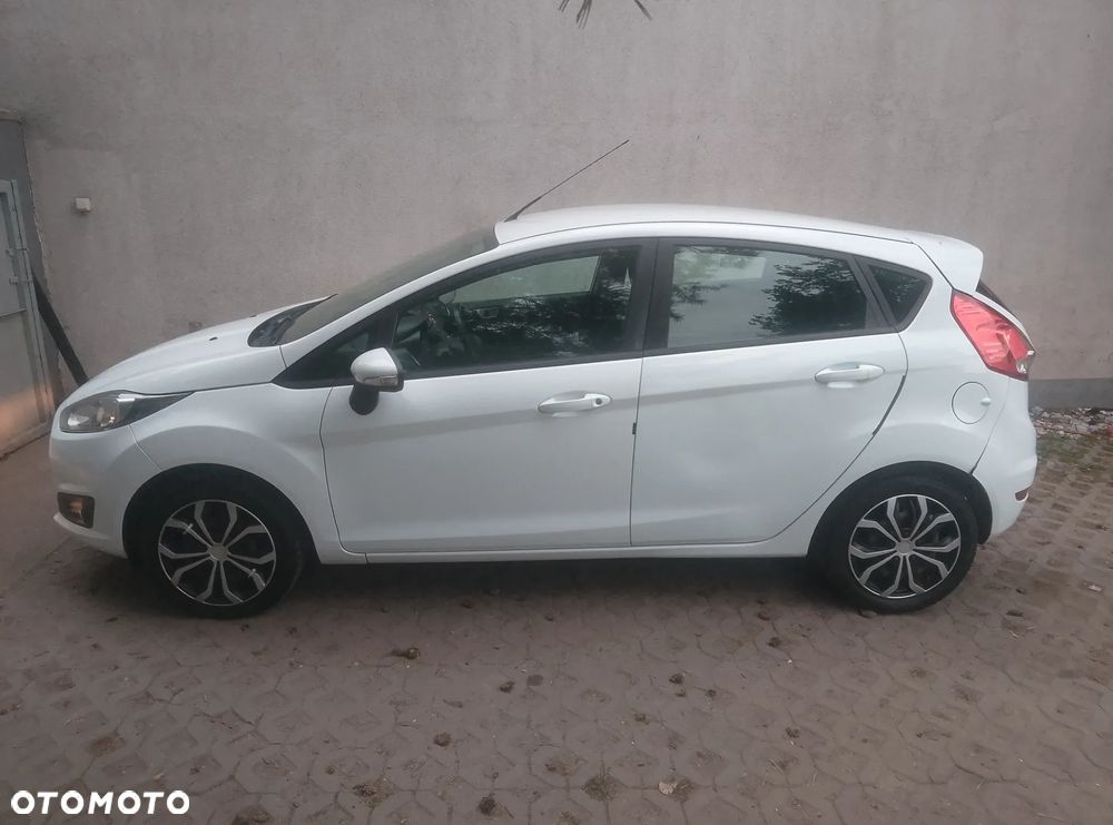 Ford Fiesta - 16