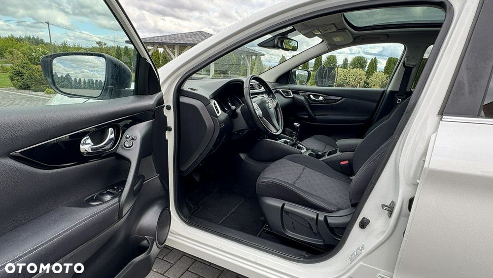 Nissan Qashqai 1.5 dCi TEKNA - 19