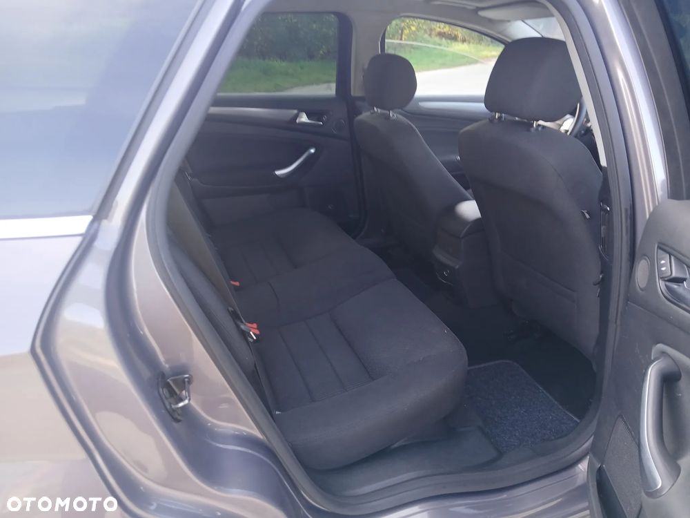 Ford Mondeo - 18