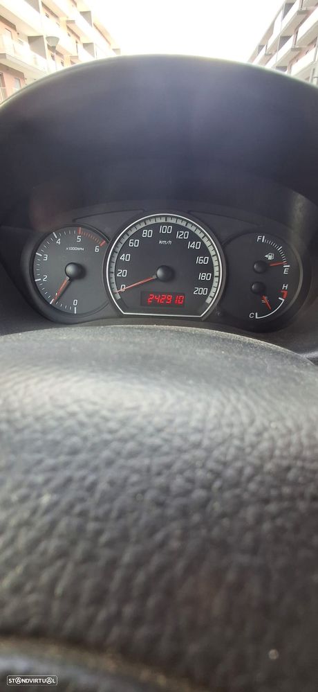 Suzuki Swift 1.3 DDiS GLX - 17