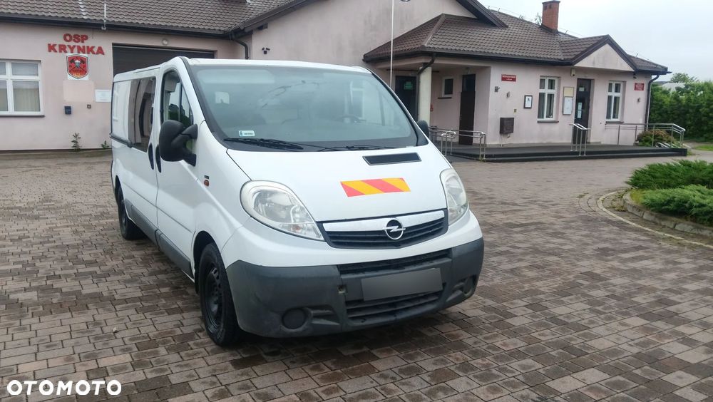 Opel Vivaro - 10
