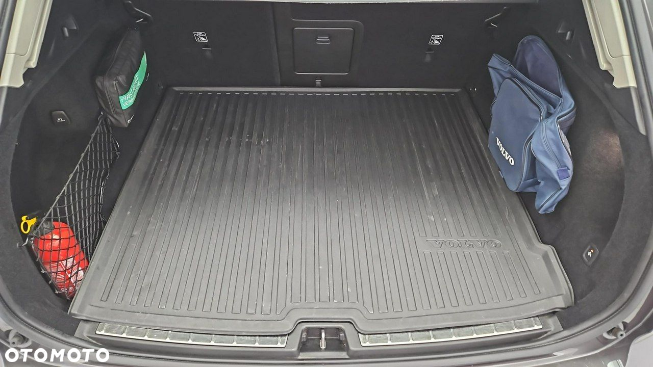 Volvo XC 60 - 24