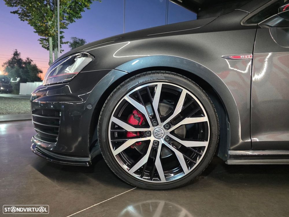 VW Golf 2.0 TSi GTi DSG - 39