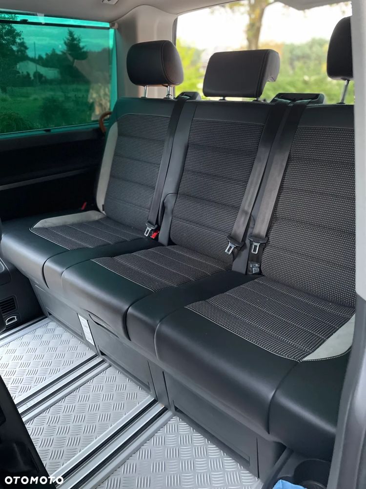 Volkswagen Multivan - 9