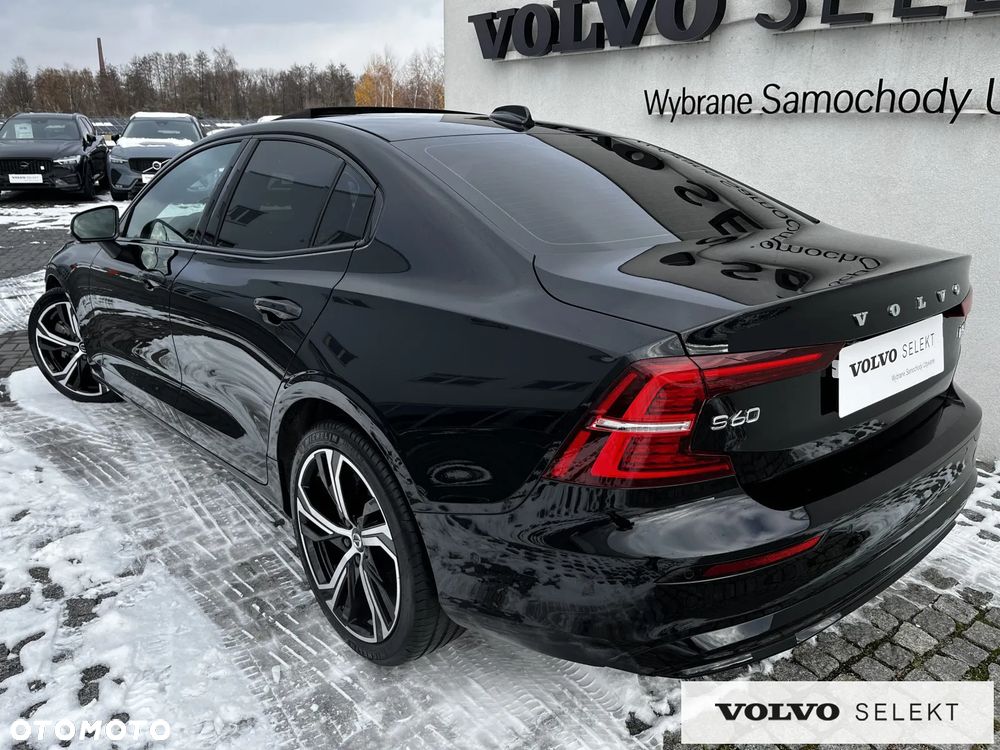 Volvo S60 2023 photo 2
