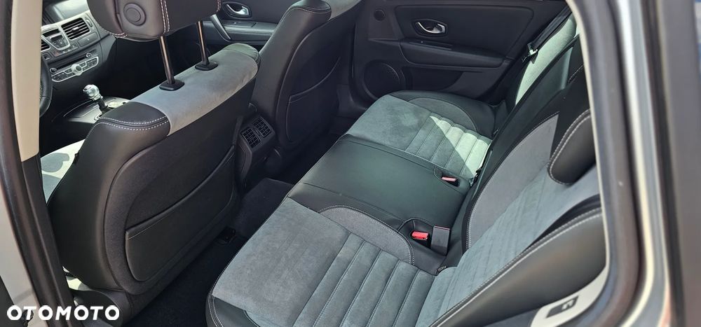 Renault Laguna 2.0 DCi FAP GT - 13