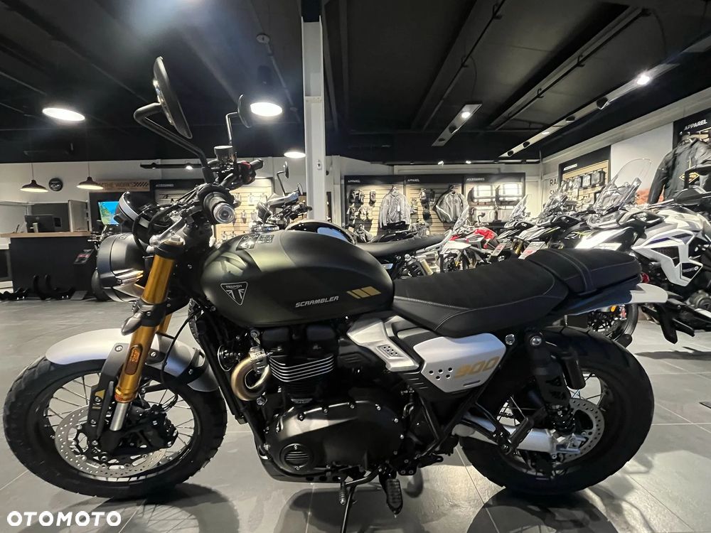 Triumph Bonneville - 15