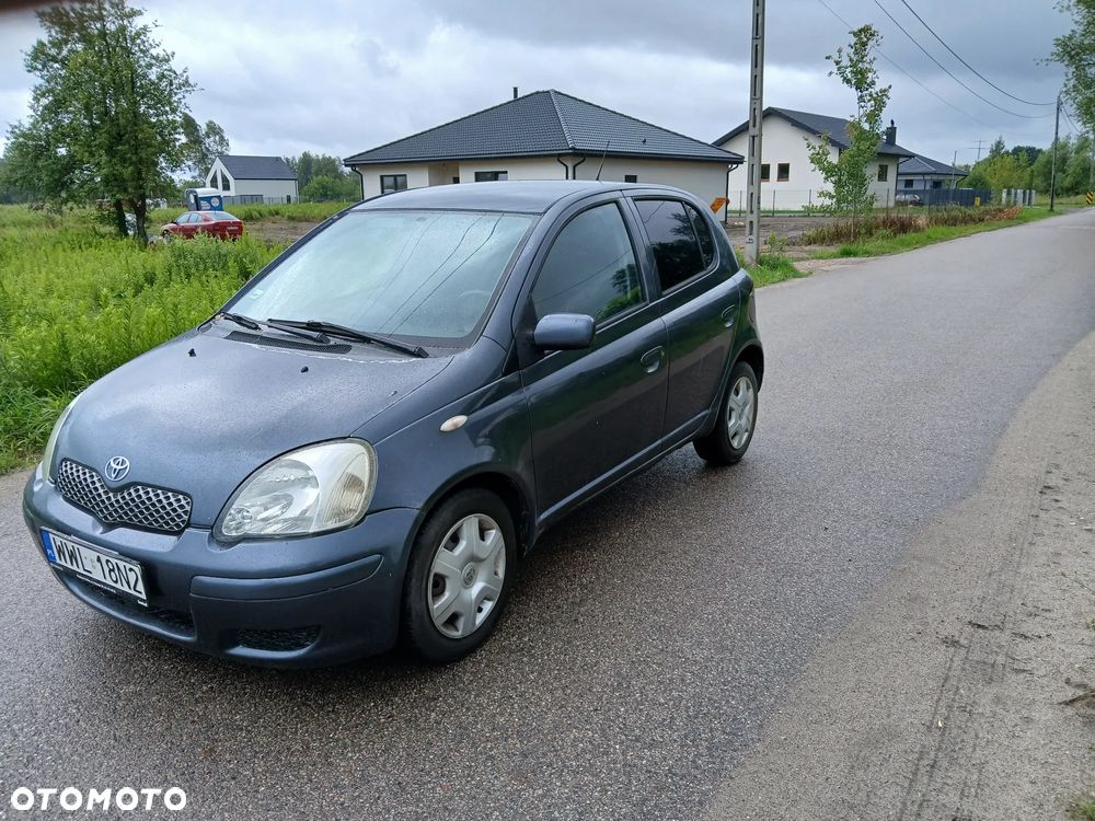 Toyota Yaris - 8