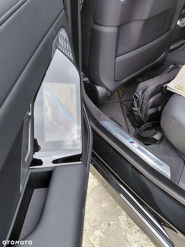 BMW Seria 7 - 17