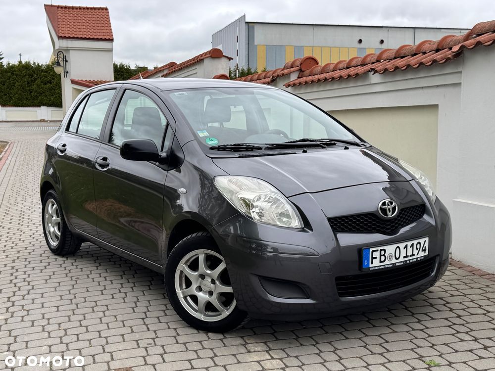 Toyota Yaris - 2
