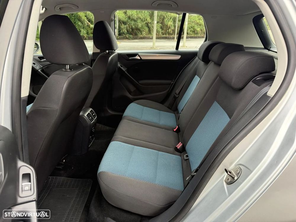 VW Golf 1.6 TDi Confortline - 8