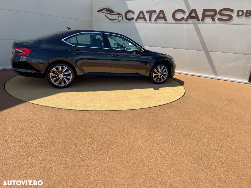 Skoda Superb 2.0 TDI DSG Premium Edition - 17