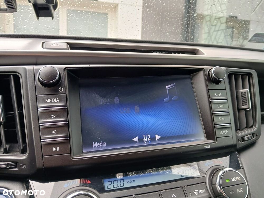 Toyota RAV4 Hybrid Premium 4x2 - 16
