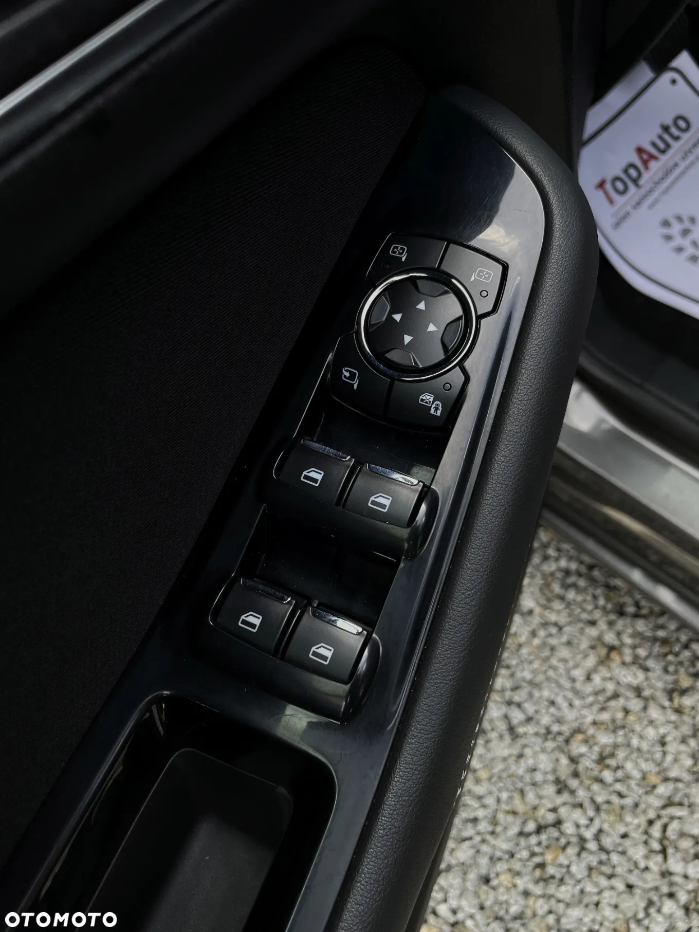 Ford S-Max 2.0 EcoBoost Titanium - 32
