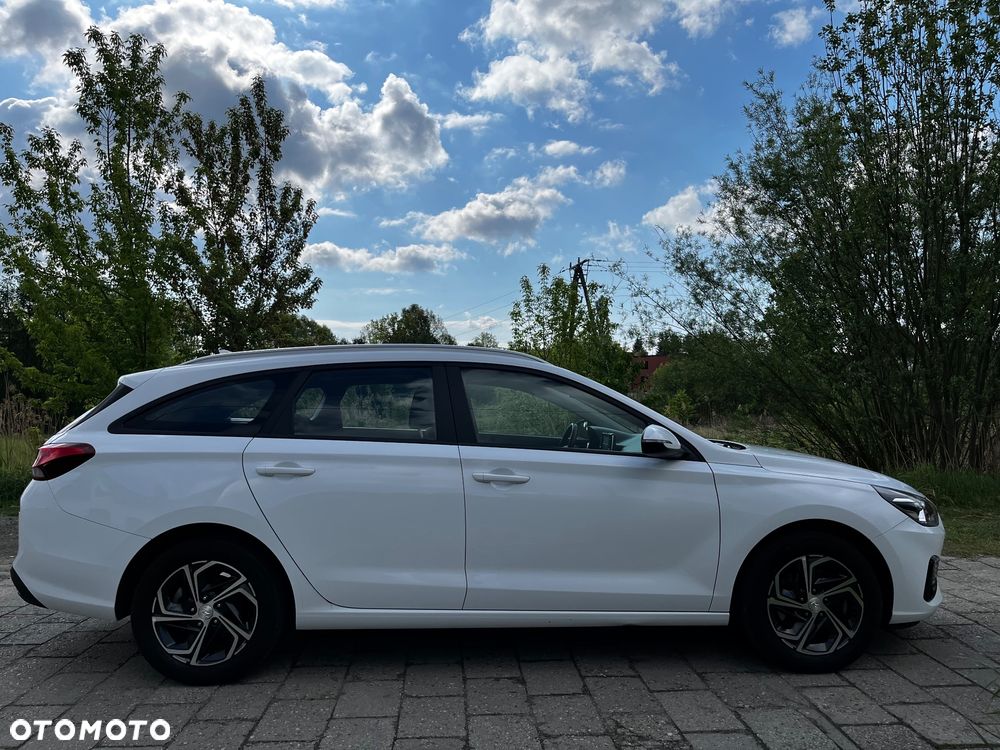 Hyundai i30 1.5 Intro - 5