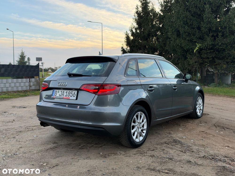 Audi A3 Sportback 1.4 TFSI S tronic Ambition - 9
