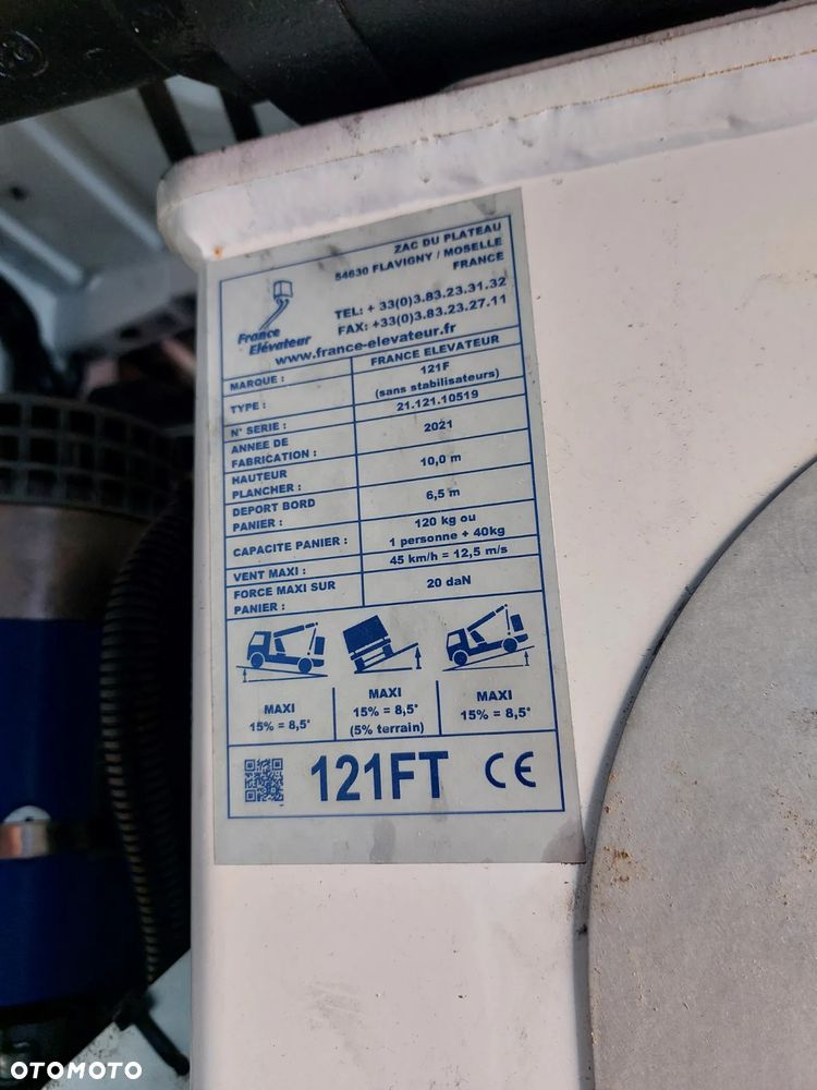 Renault Master / podnośnik koszowy 12.5 m/ zwyżka/ tylko 340 h  pracy/ super stan / Francja - 22