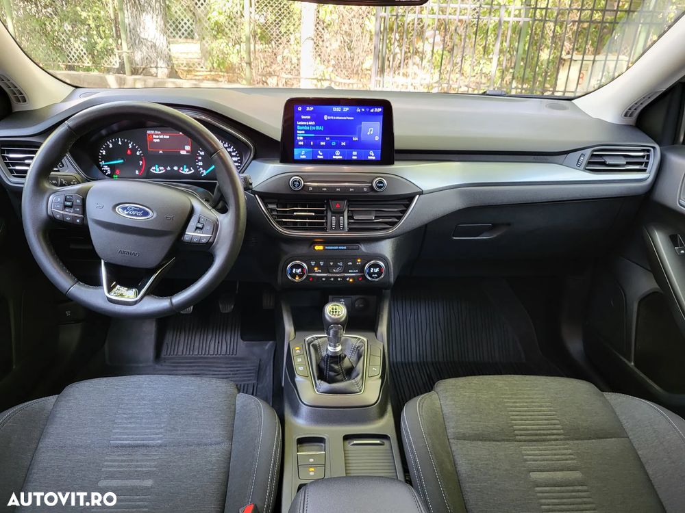 Ford Focus 1.0 EcoBoost Active Business - 14