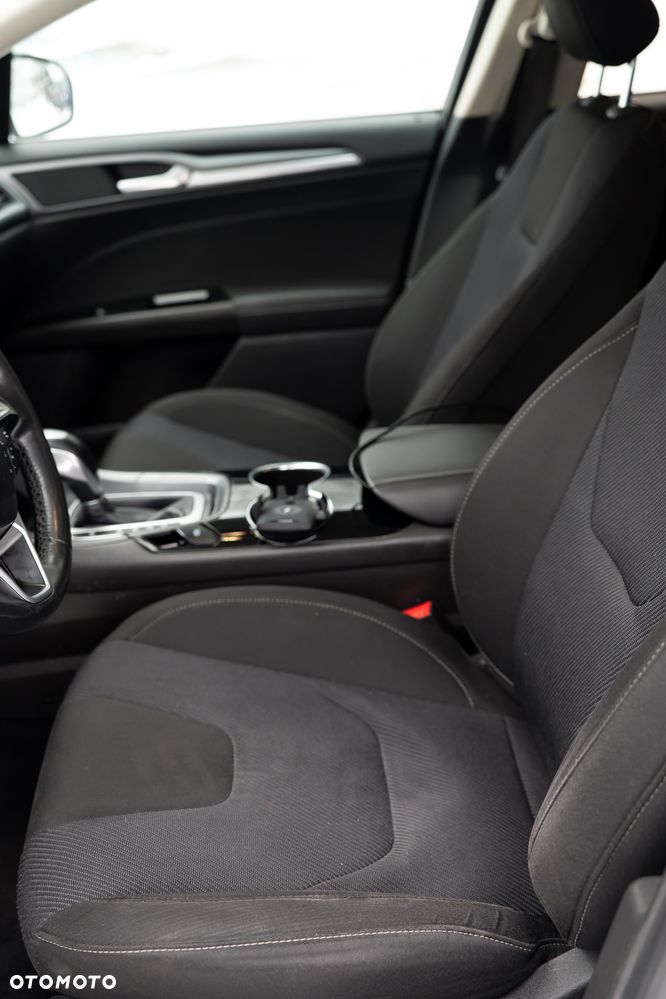 Ford Mondeo 2.0 TDCi Titanium PowerShift - 9