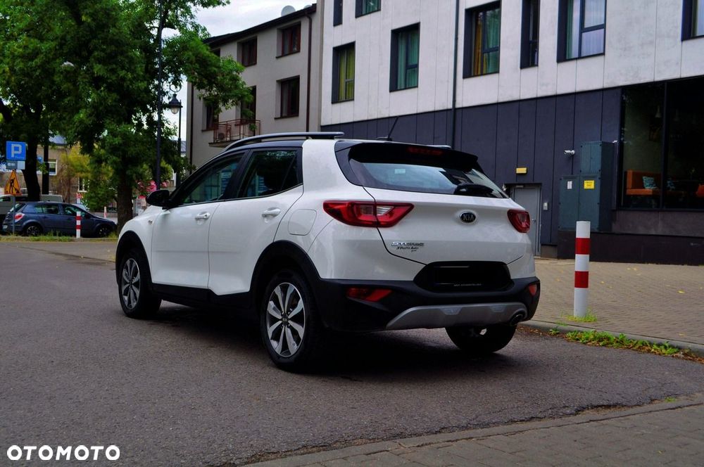 Kia Stonic - 4
