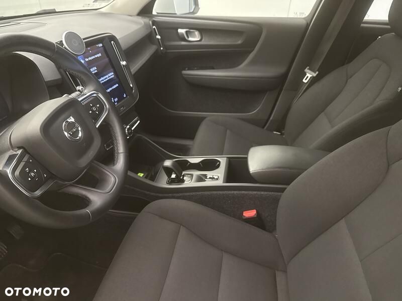 Volvo XC 40 T3 Momentum Core - 11