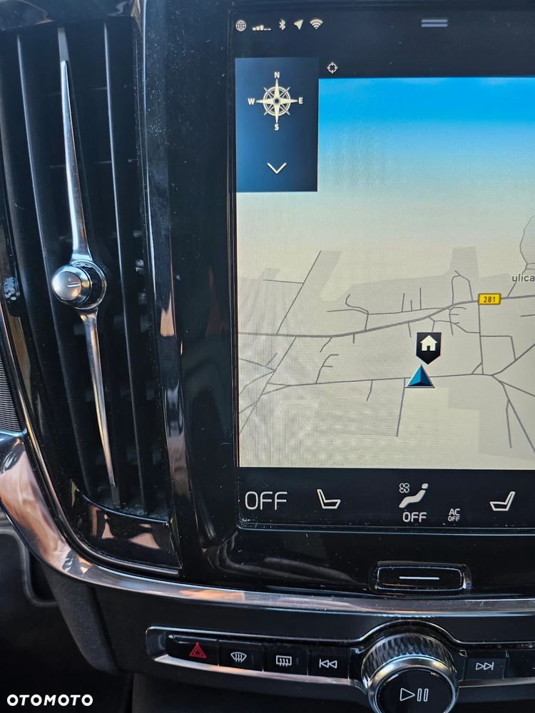 Volvo V90 D4 R-Design - 16