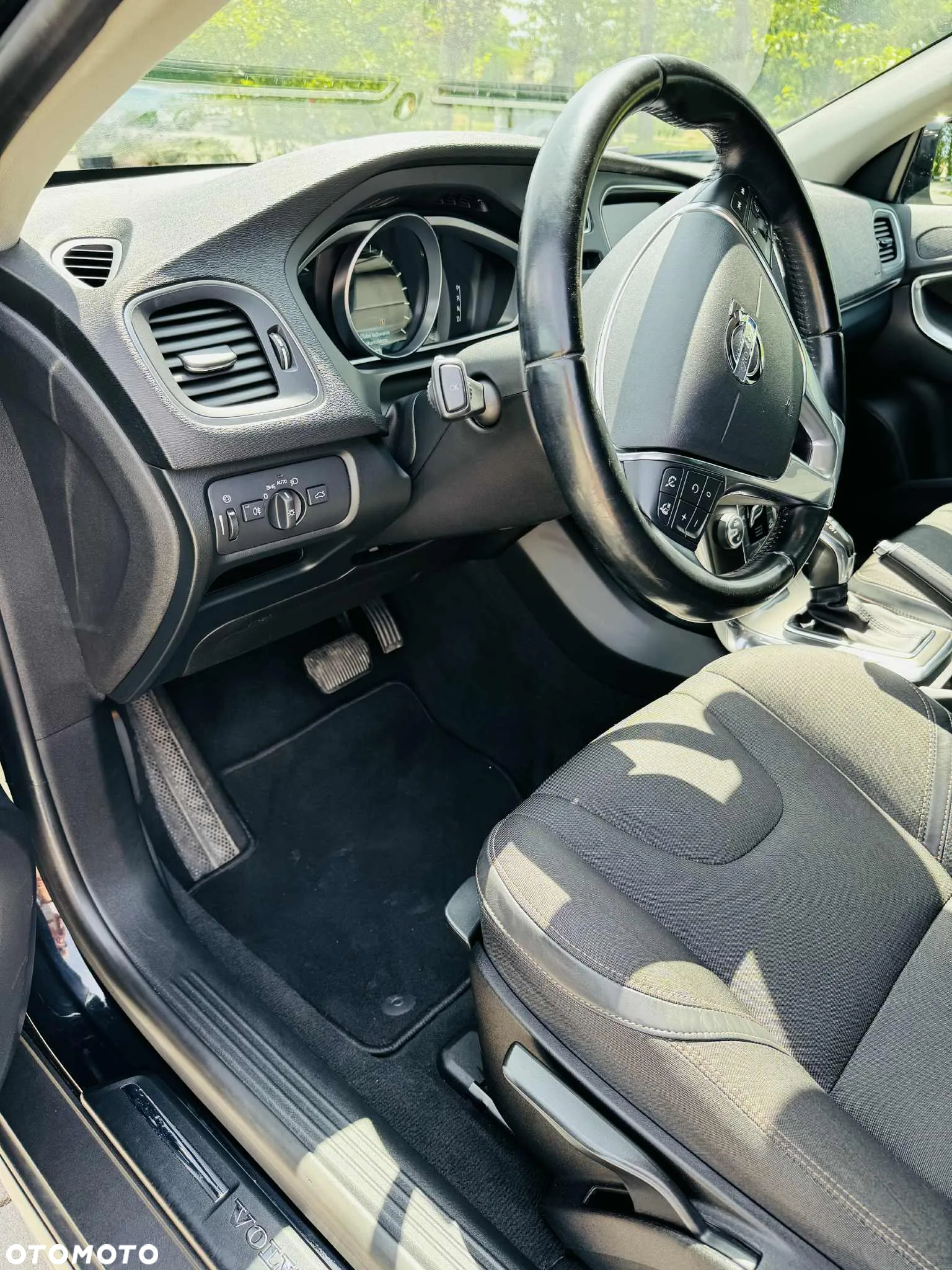 Volvo V40 Cross Country T4 AWD Momentum - 20