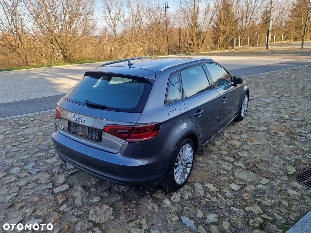 Audi A3 Sportback 2.0 TDI Ambition - 12