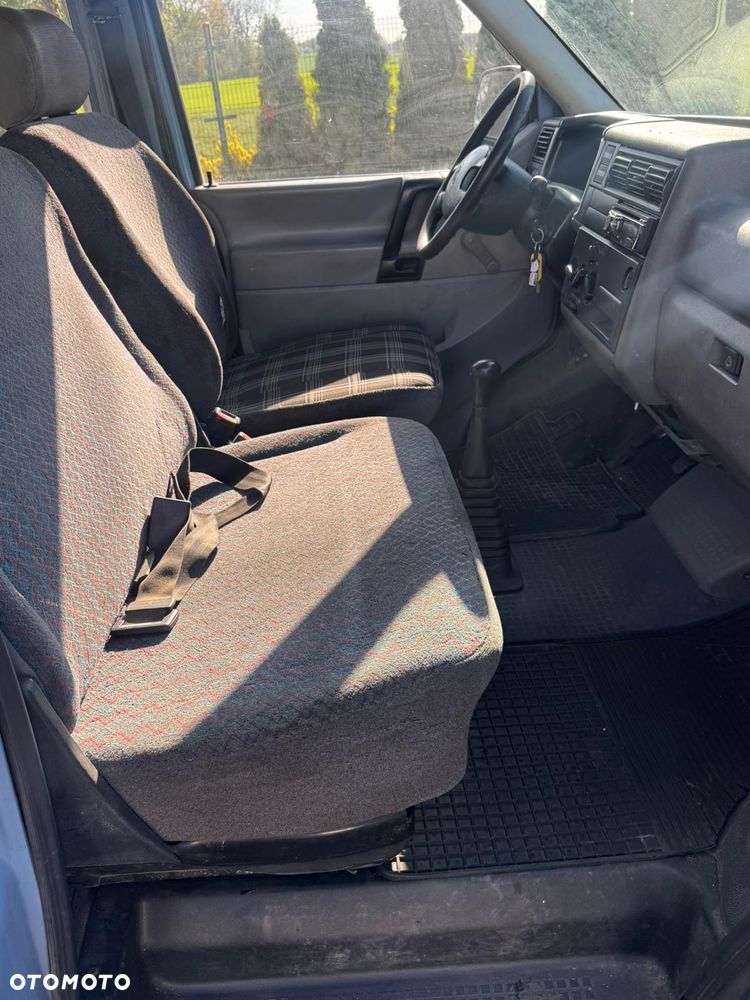 Volkswagen Transporter - 10