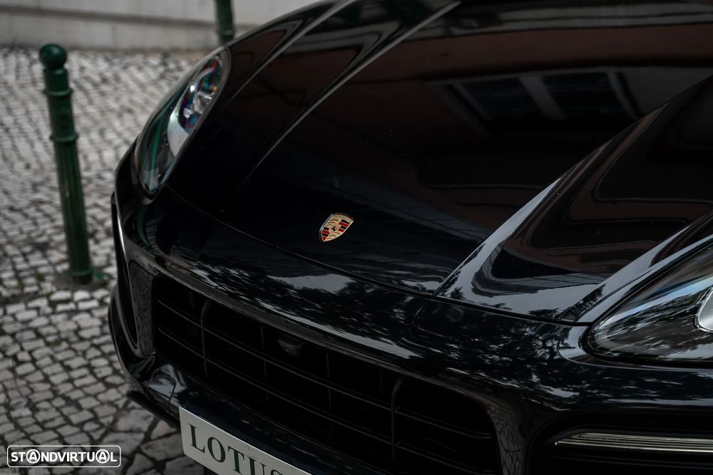 Porsche Cayenne Standard - 30