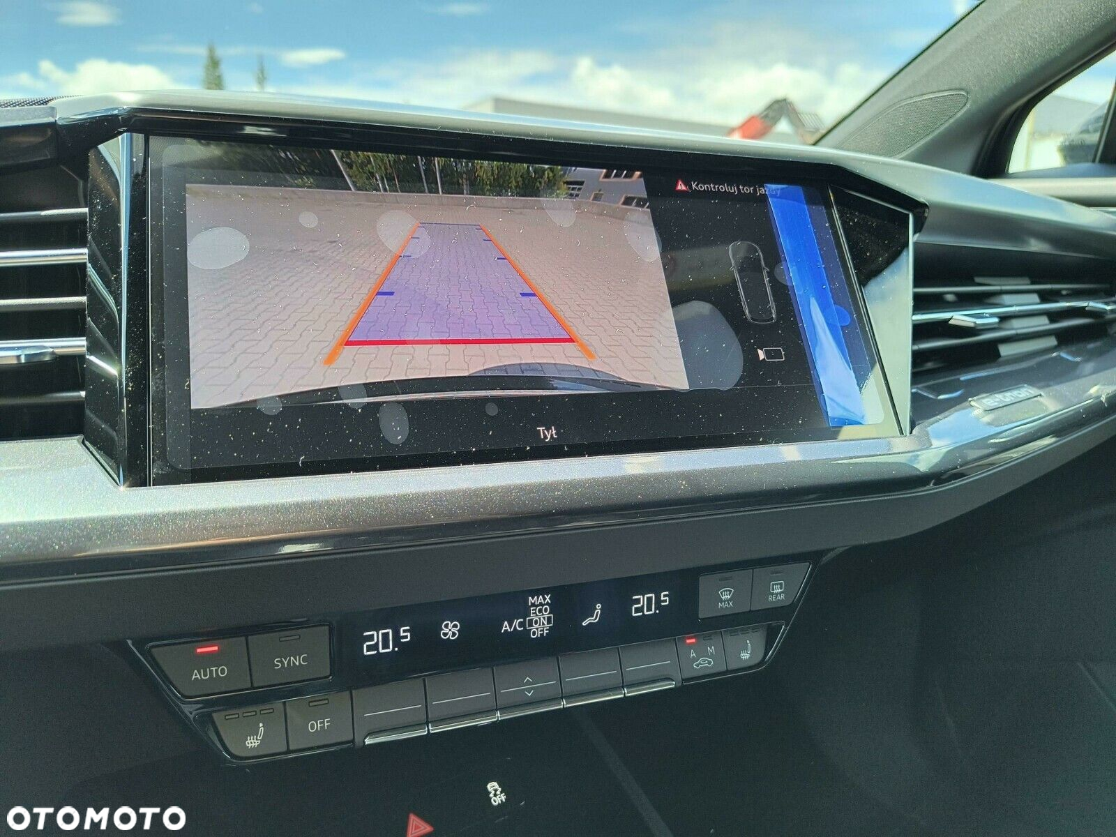 Audi Q4 e-tron - 13