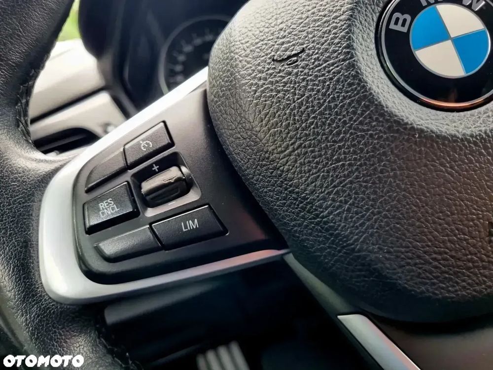 BMW Seria 2 220d Active Tourer - 17