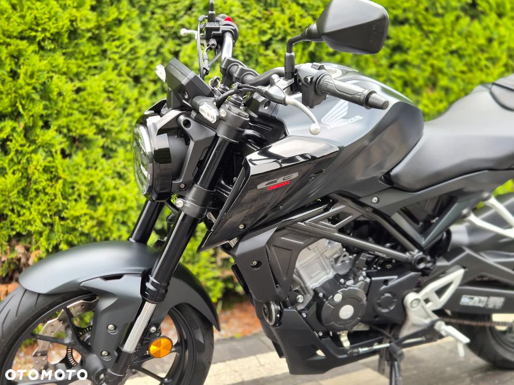 Honda CB - 23