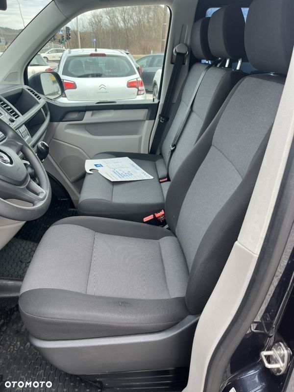 Volkswagen Transporter - 11