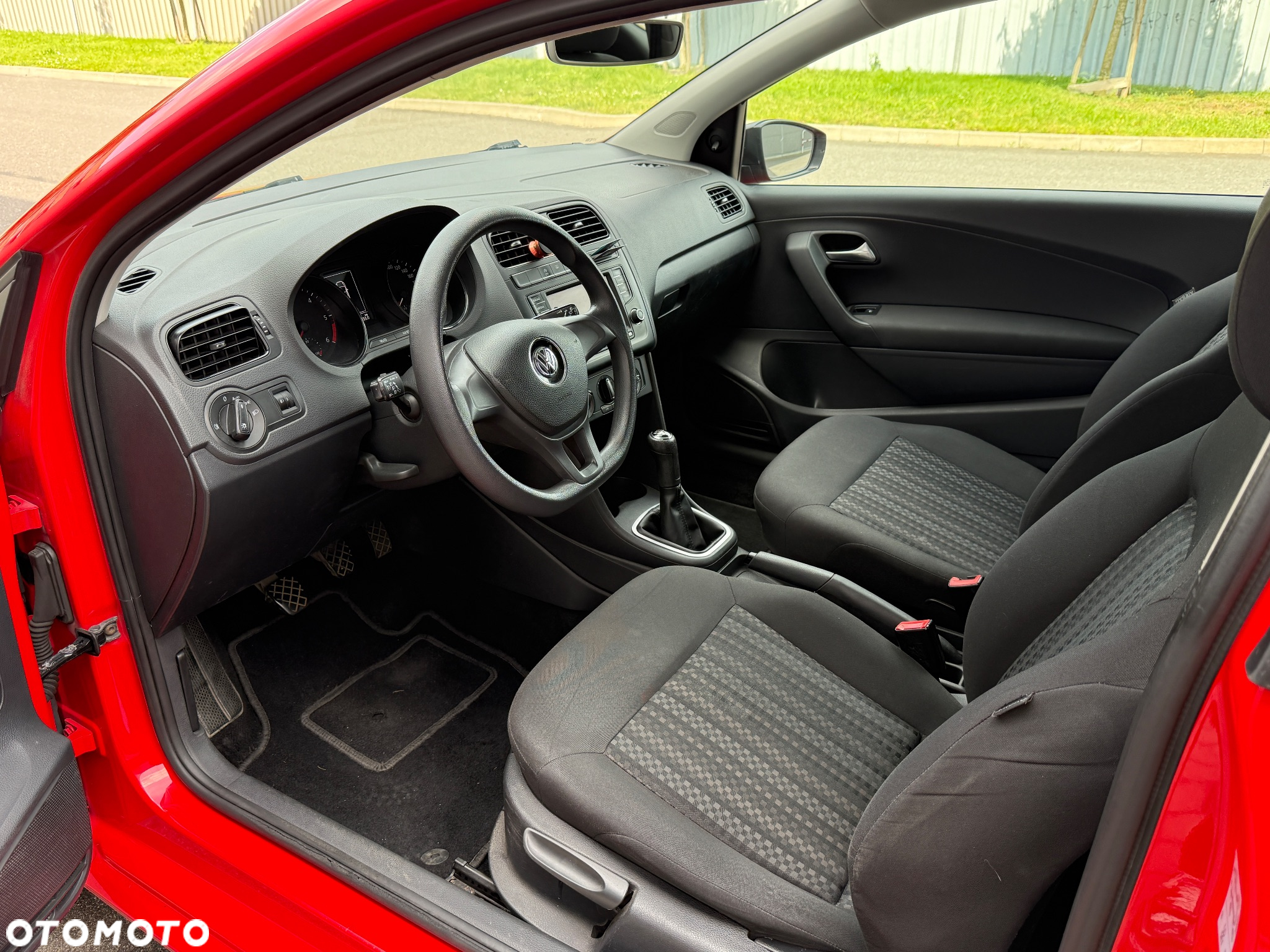 Volkswagen Polo 1.4 TDI (Blue Motion Technology) Comfortline - 12